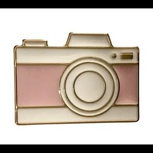 Burberry London Gold Tone Metal Camera designer BROOCH PIN